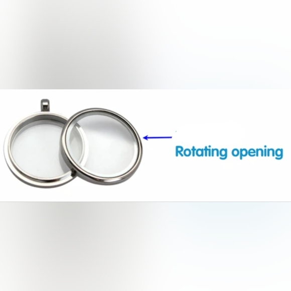 *NEW*Living Memory Floating Glass Locket Pendant & chain(comes with crystals) - Picture 6 of 9